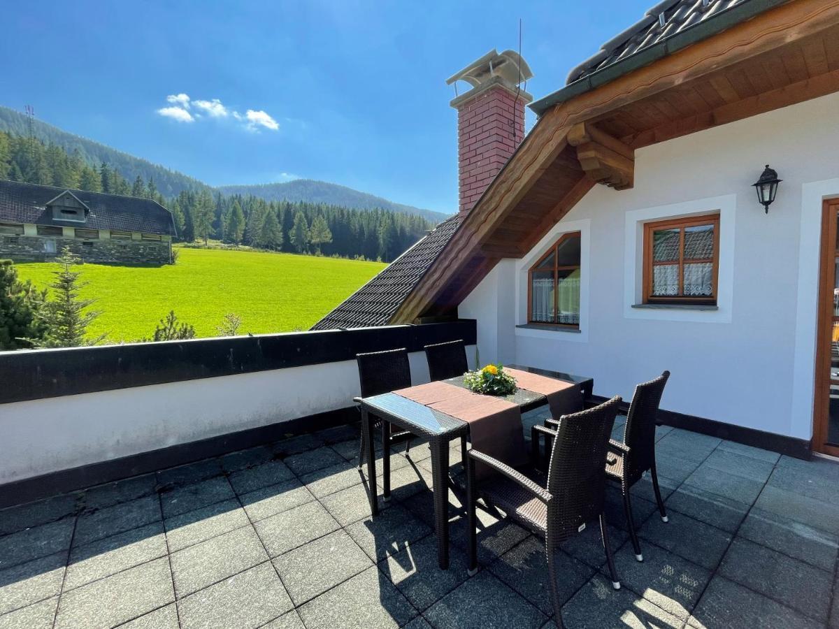 Ferienhaus Alpenblick Krakauschatten Luaran gambar