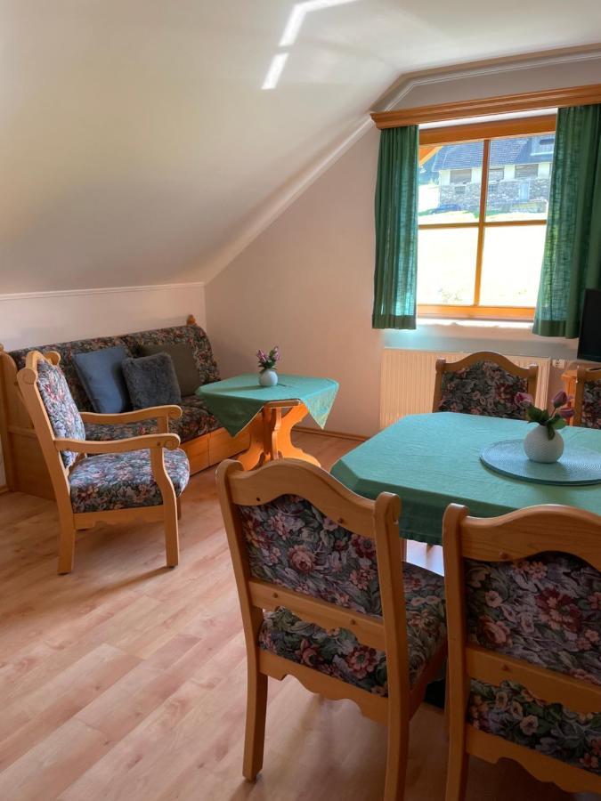 Ferienhaus Alpenblick Krakauschatten Luaran gambar